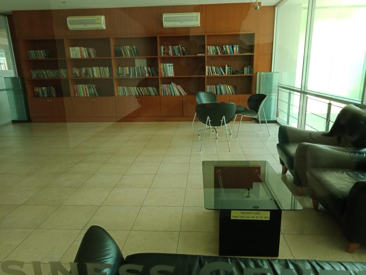 Baan Sathorn Riverfront بانكوك المظهر الخارجي الصورة